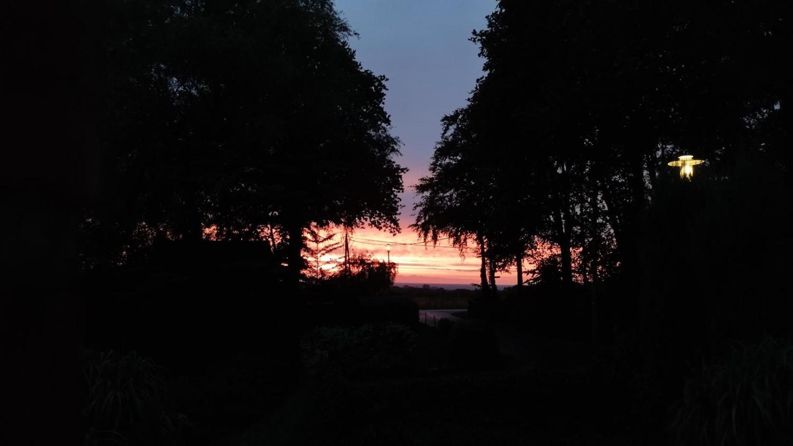Inspektorenhaus Am Jagdschloss Mit Meerblick Hohen Niendorf Luaran gambar